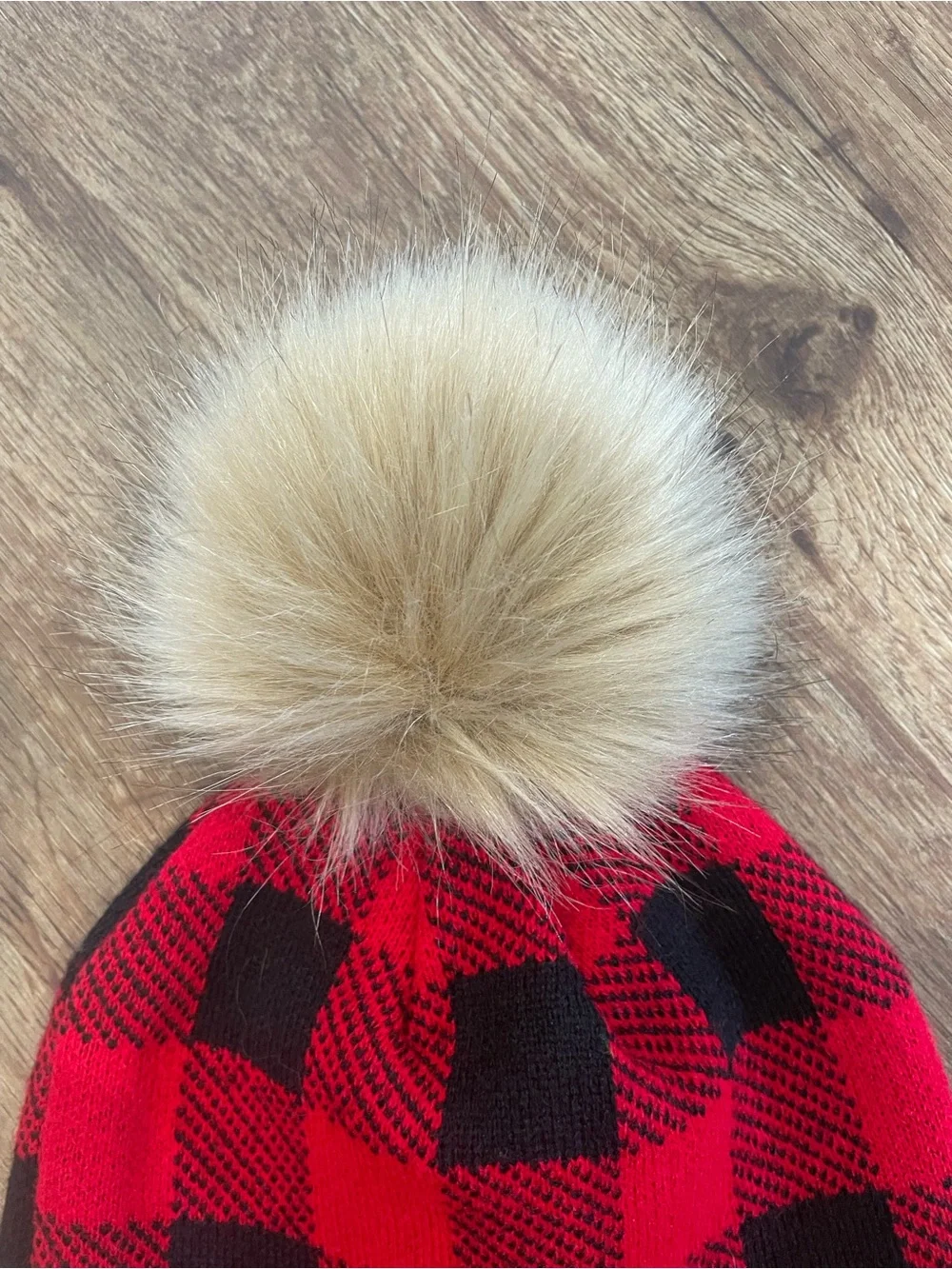 Buffalo Plaid Pom Pom Beanie - Red/Black